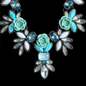 Joan Rivers Turquoise Rose Crystal Bib Statement Necklace w/Original Box